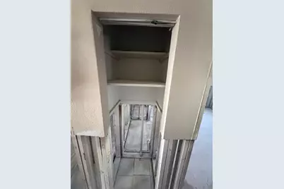 1775 New Hampshire Avenue NE, Saint Petersburg, FL 33703 - Photo 15