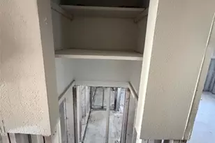 1775 New Hampshire Ave NE, Saint Petersburg, FL 33703 - Photo 15