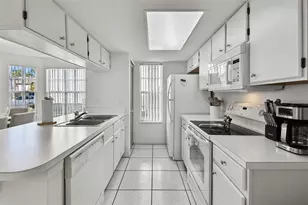 2035 Royal Bay Blvd, Kissimmee, FL 34746 - Photo 11