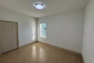 947 Gillingham Ct, Kissimmee, FL 34758 - Photo 9