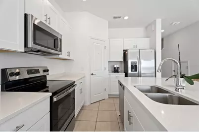 1292 Lago Vista Court, Kissimmee, FL 34746 - Photo 11