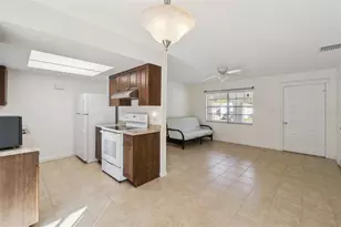 7718 Groveridge Ct, Orlando, FL 32810 - Photo 9