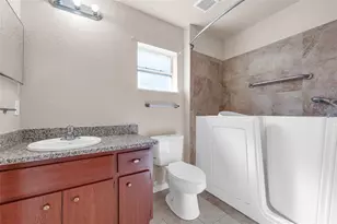 1706 S Mulberry Ave, Sanford, FL 32771 - Photo 17