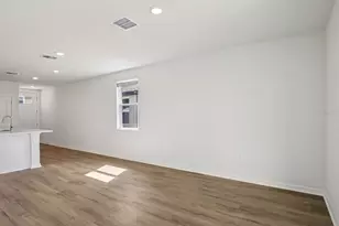 7504 Mia Vine Dr, Brooksville, FL 34601 - Photo 5