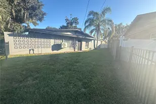 903 N Harbor Terrace, Tavares, FL 32778 - Photo 61