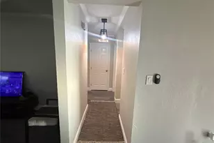 903 N Harbor Terrace, Tavares, FL 32778 - Photo 11