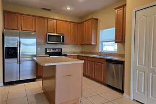 313 Key Haven Dr, Sanford, FL 32771 - Photo 9