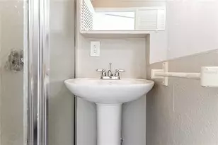 4097 Porpoise Dr SE, Saint Petersburg, FL 33705 - Photo 13