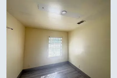 809 E Alsobrook Street, Plant City, FL 33563 - Photo 13