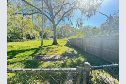 809 E Alsobrook Street, Plant City, FL 33563 - Photo 29