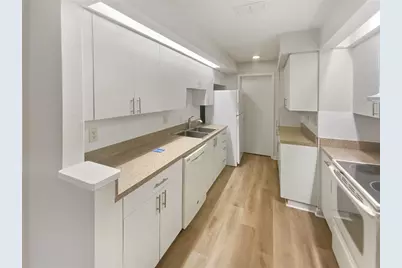 836 Amelia Court NE, Saint Petersburg, FL 33702 - Photo 11