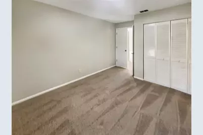 836 Amelia Court NE, Saint Petersburg, FL 33702 - Photo 19