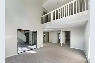 836 Amelia Court NE, Saint Petersburg, FL 33702 - Photo 5