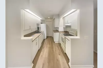 836 Amelia Court NE, Saint Petersburg, FL 33702 - Photo 9