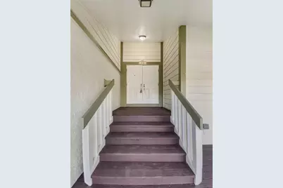 836 Amelia Court NE, Saint Petersburg, FL 33702 - Photo 25