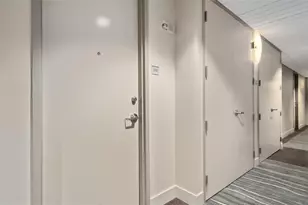 150 E Robinson St, Orlando, FL 32801 - Photo 29