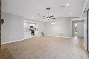 1932 Maple Cir, Tavares, FL 32778 - Photo 7