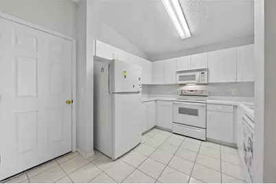 4217 Chamberlain Way, Clermont, FL 34711 - Photo 9