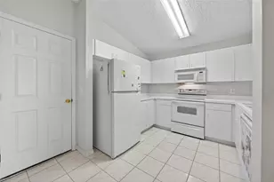 4217 Chamberlain Way, Clermont, FL 34711 - Photo 9