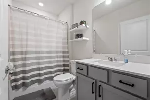 2106 Charming Ave, Davenport, FL 33896 - Photo 15