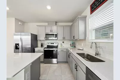 2106 Charming Avenue, Davenport, FL 33896 - Photo 17