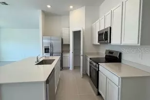 1498 Loxley Trl, Kissimmee, FL 34746 - Photo 3