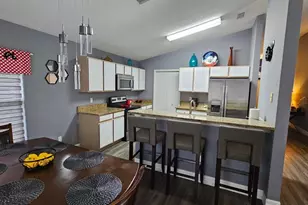 510 Castlemain Cir, Davenport, FL 33897 - Photo 9