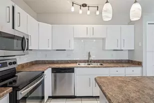 4335 Boca Woods Dr, Orlando, FL 32826 - Photo 7