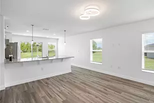 212 Miles Ct, Davenport, FL 33837 - Photo 7