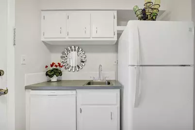 1600 W Lake Parker Drive #D5, Lakeland, FL 33805 - Photo 7