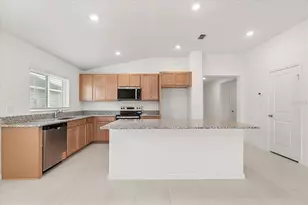 5711 Thalia Rd, Lakeland, FL 33810 - Photo 3