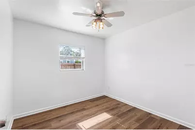 1517 Gray Street S, Saint Petersburg, FL 33707 - Photo 13