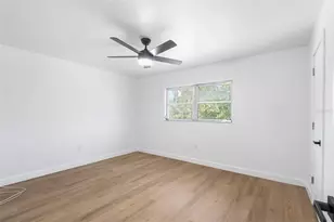 6262 Emerson Ave S, Saint Petersburg, FL 33707 - Photo 5