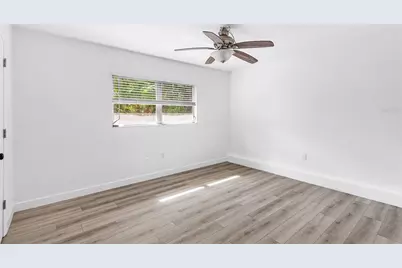 555 62nd Street S #112, Saint Petersburg, FL 33707 - Photo 5