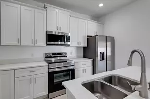 4591 Sandhurst St, Kissimmee, FL 34758 - Photo 23