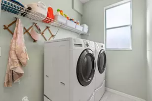 23604 Valderama Ln, Sorrento, FL 32776 - Photo 23