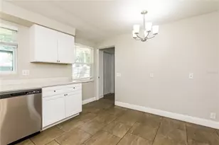 5820 21st St W, Bradenton, FL 34207 - Photo 5