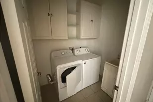 2930 Willow Creek Ln, Kissimmee, FL 34741 - Photo 5