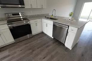 17196 Bonnie Ave, Port Charlotte, FL 33954 - Photo 7