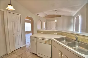 1060 Dudley Dr, Kissimmee, FL 34758 - Photo 11