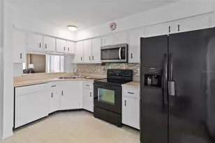 7209 Harbor Heights Cir, Orlando, FL 32835 - Photo 5