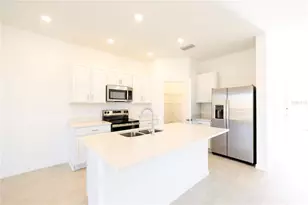 7609 Waterscape Dr, Groveland, FL 34736 - Photo 19