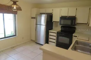 1002 Gwyn Cir, Oviedo, FL 32765 - Photo 3