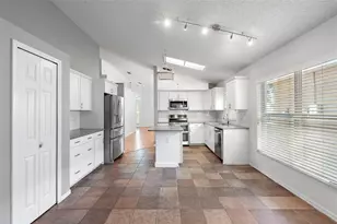 2640 Heron Landing Ct, Orlando, FL 32837 - Photo 11