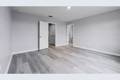 5915 Piney Shrub Place, Saint Cloud, FL 34771 - Photo 11