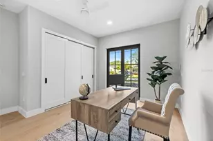 902 Shady Ln Dr, Orlando, FL 32804 - Photo 25