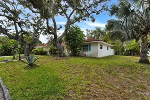 7716 Dartmouth Ave N, Saint Petersburg, FL 33710 - Photo 5