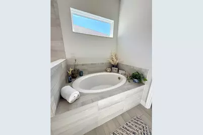 8228 Bridgeport Bay Circle, Mount Dora, FL 32757 - Photo 19