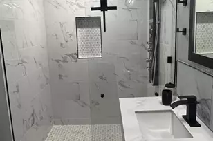 905 W 11th Ave, Mount Dora, FL 32757 - Photo 17