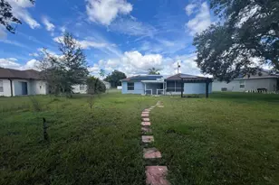 733 Robin Ct, Poinciana, FL 34759 - Photo 5